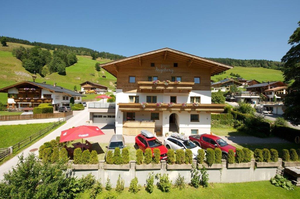 Gaestehaus Ingeborg Saalbach-Hinterglemm Exterior photo